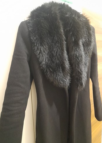 MANGO Siyah Kürk Yaka Detaylı Kaban - Görsel 9