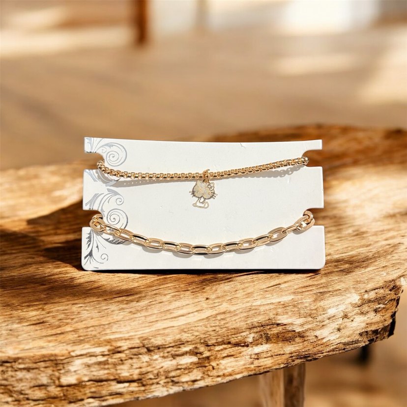 Altın Renk Zincir Detaylı Hello Kitty Charmlı Kadın Bileklik - Görsel 2