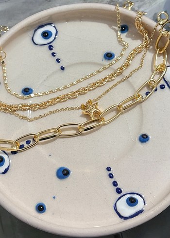 Altın Renk Zincir Detaylı Yıldız Charmlı Kısa Kadın Bileklik - Görsel 2