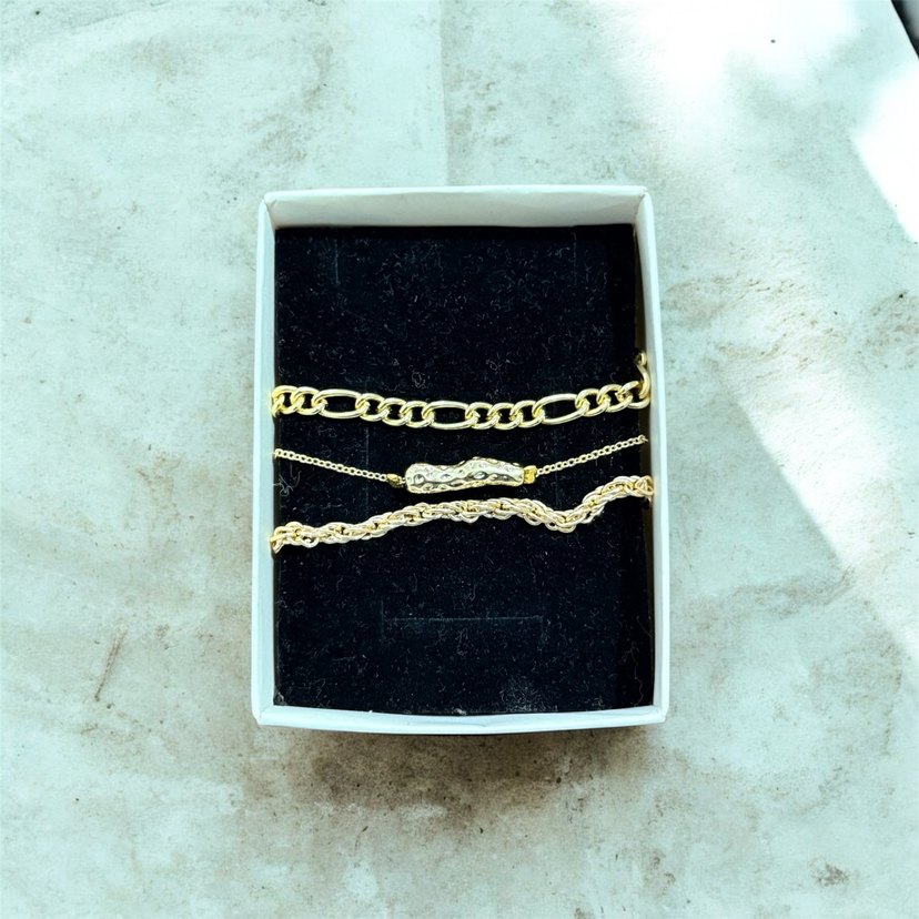 Altın Zincir Detaylı Minimalist Bileklik - Görsel 2