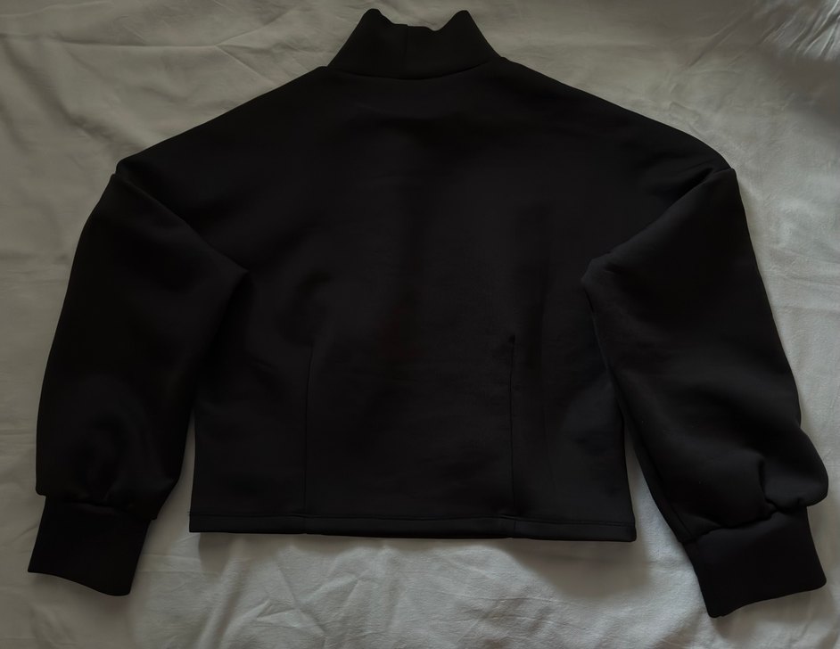 Siyah Yüksek Yakalı Kadın Sweatshirt - Görsel 3