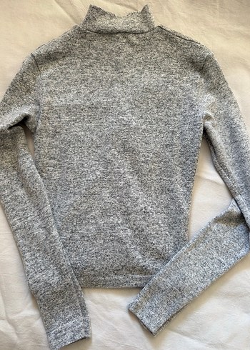 Gri Boğazlı Fit Kazak - Görsel 3