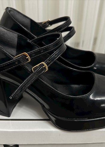 Siyah Kareli Tokalı Blok Topuk Kadın Ayakkabı - Görsel 2