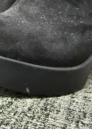 Siyah Süet Tokalı Blok Topuklu Bot - Görsel 3