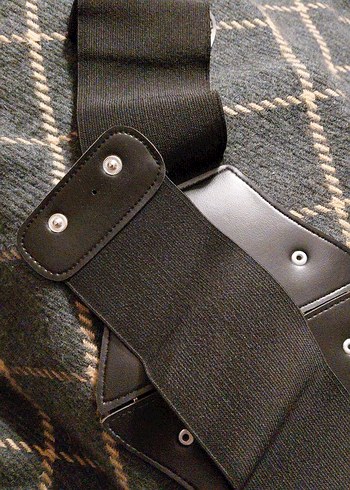 Siyah Deri Tokalı Gotik Kemer - Görsel 2