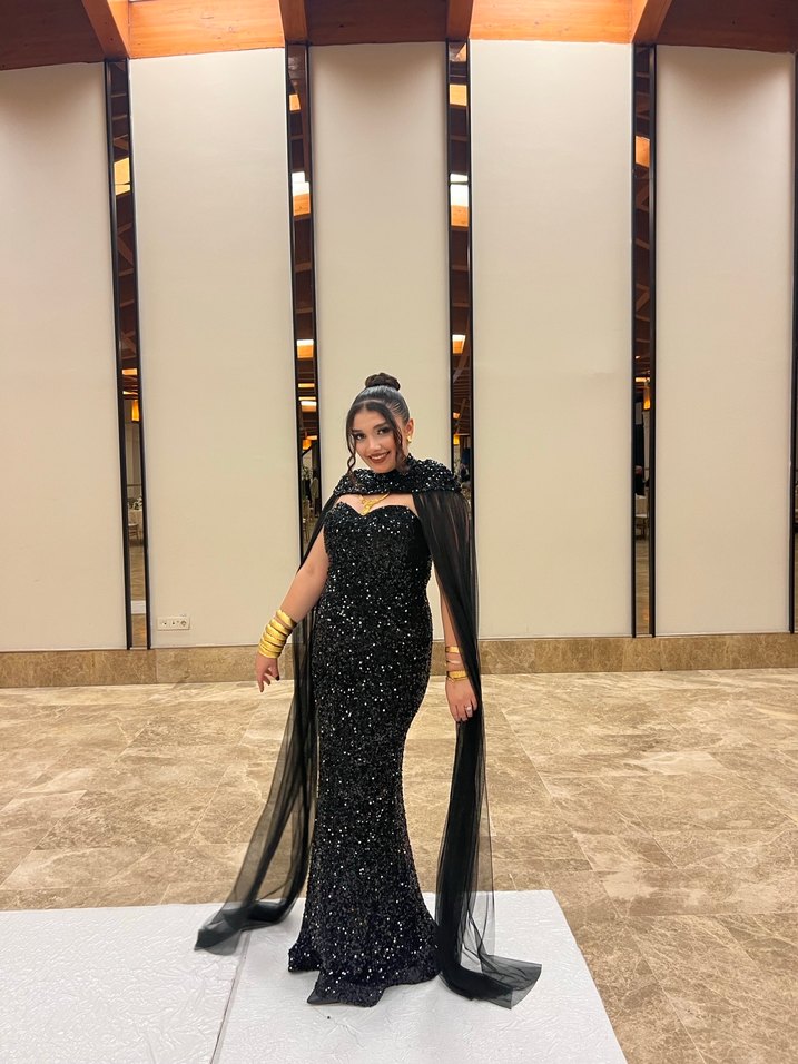 Siyah Straplez Uzun Drapeli Goth Abiye - Görsel 4