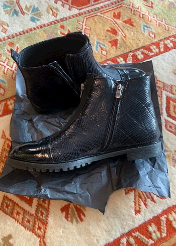 Yılan Desenli Fermuarlı Siyah %100 Hakiki Deri Bot - Görsel 2