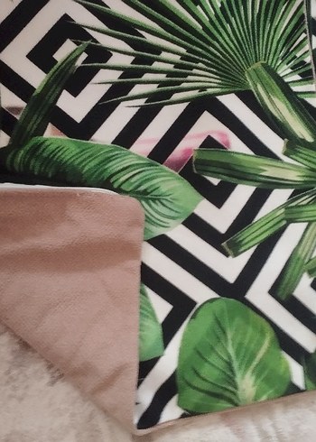 Koyu Yeşil Desenli Modern Kırlent Kılıfı - Görsel 2