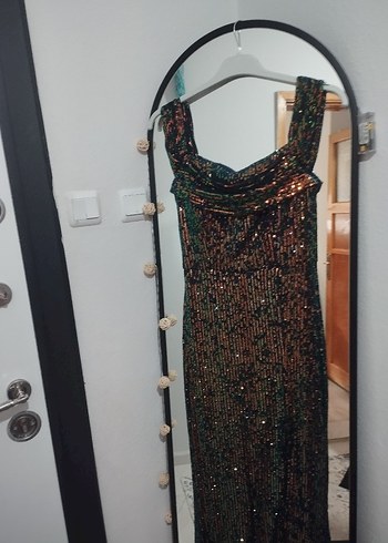 Drapeli Çok Renkli Yılan Desenli Uzun Abiye Elbise - Görsel 2