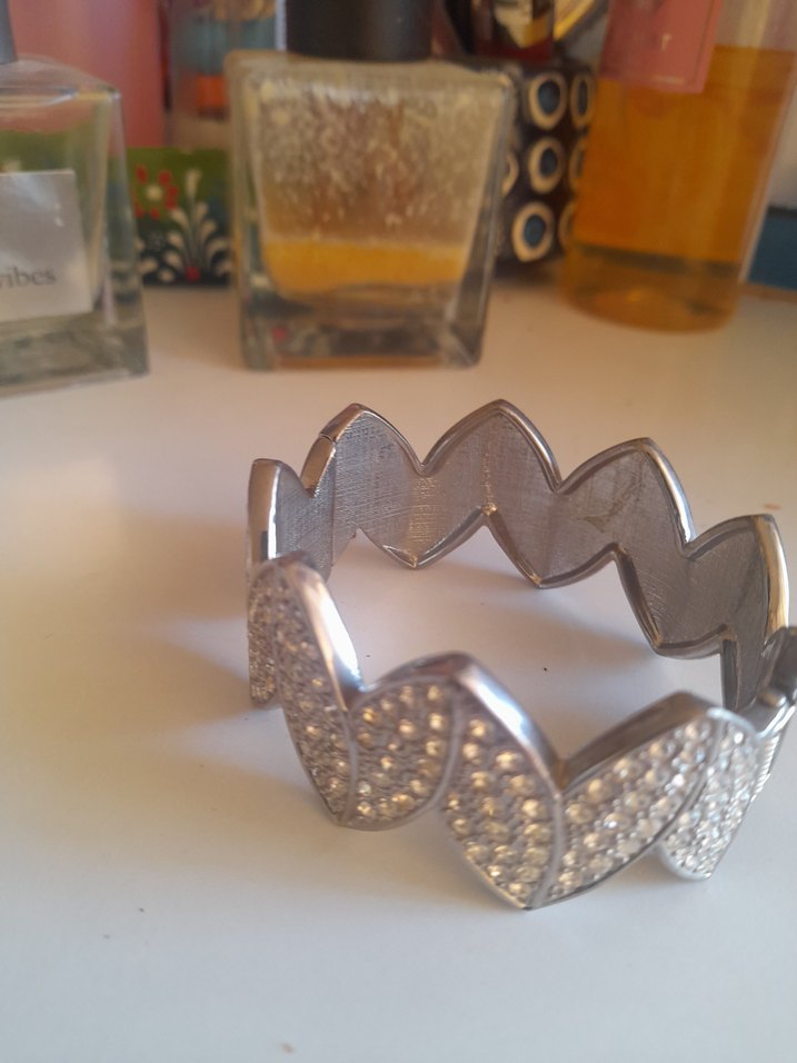 Gri taş Detaylı Yılan Desenli kelepçeli Bileklik - Görsel 2