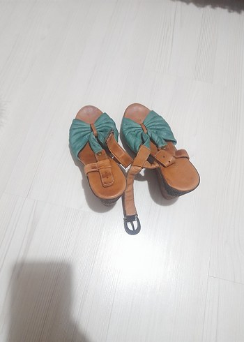 Tokalı Turkuaz Dolgu Topuk Kadın Sandalet - Görsel 3