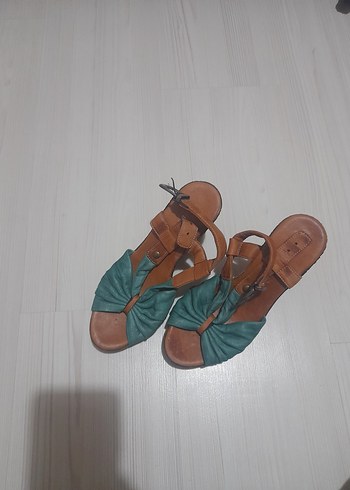 Tokalı Turkuaz Dolgu Topuk Kadın Sandalet - Görsel 4