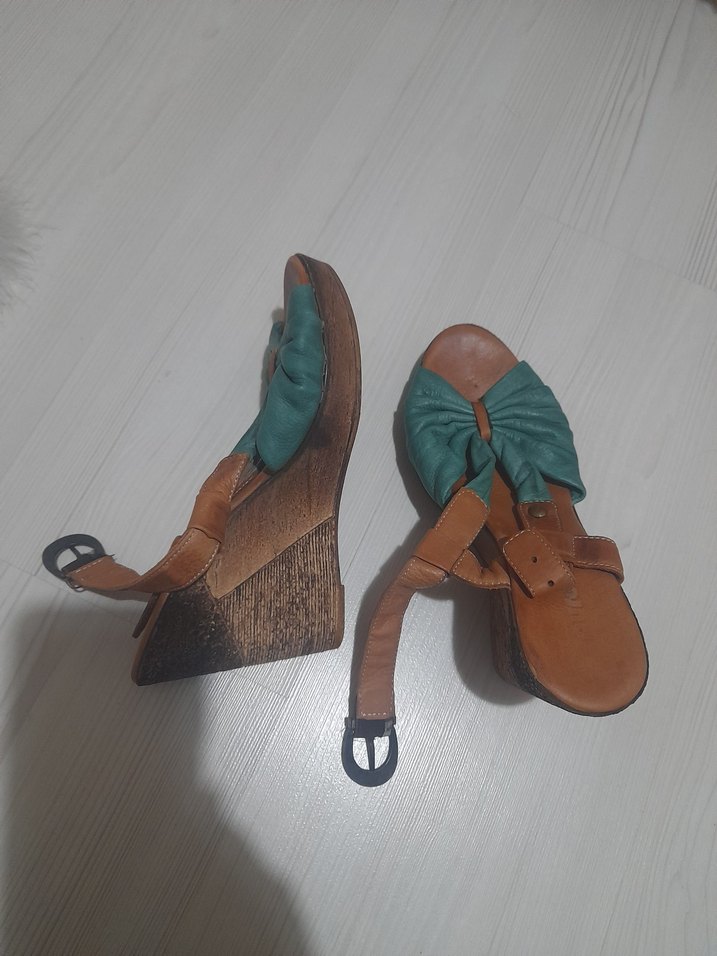 Tokalı Turkuaz Dolgu Topuk Kadın Sandalet - Görsel 2