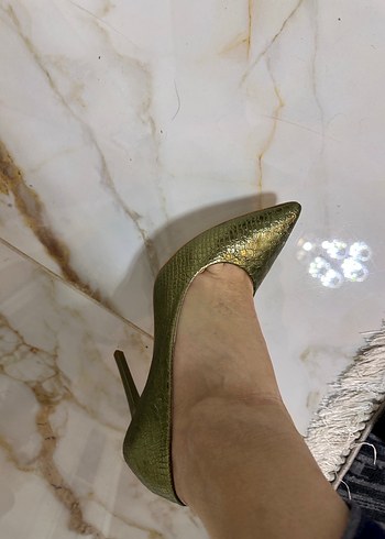 Parlak Yeşil Yılan Desenli Stiletto - Görsel 3
