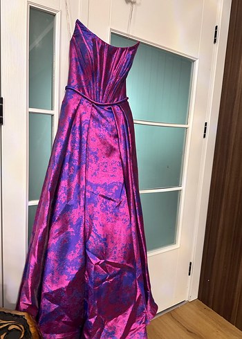 Straplez Mor Uzun Abiye Elbise - Görsel 5