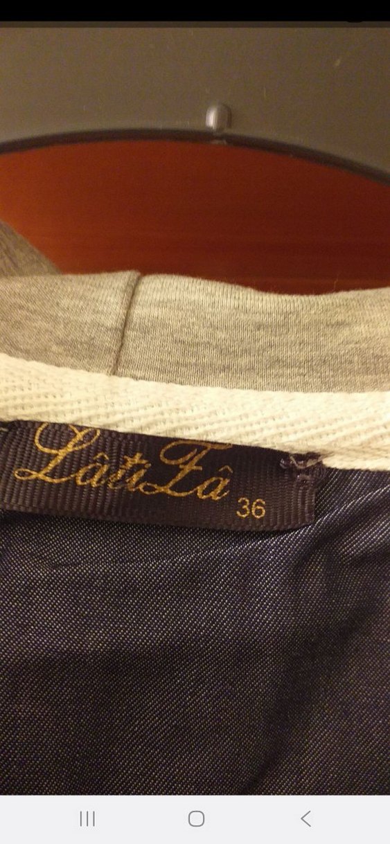 Gri Uzun Düğmeli Kadın Kap - Görsel 3