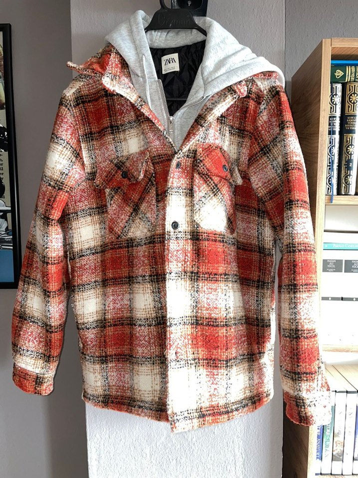 Zara kapüşonlu kapşonlu mont - Görsel 3