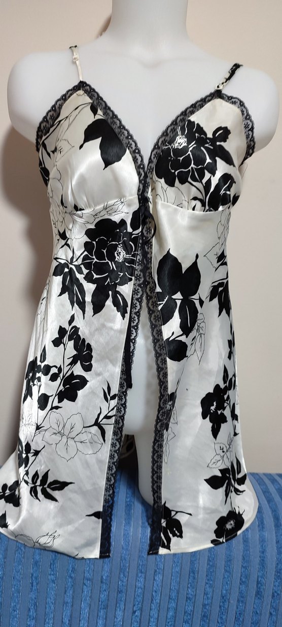 #Gecelik Uzun Beyaz Çiçek Desenli Bohem Kadın Sabahlık - Görsel 2