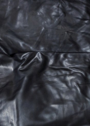 #Deri etek Sort Drapeli Siyah Deri Midi Şort - Görsel 6