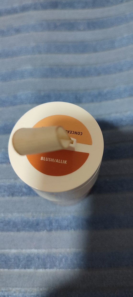 #gratis Bej 3'ü 1 Arada Fondöten, Kapatıcı ve Allık - Görsel 3