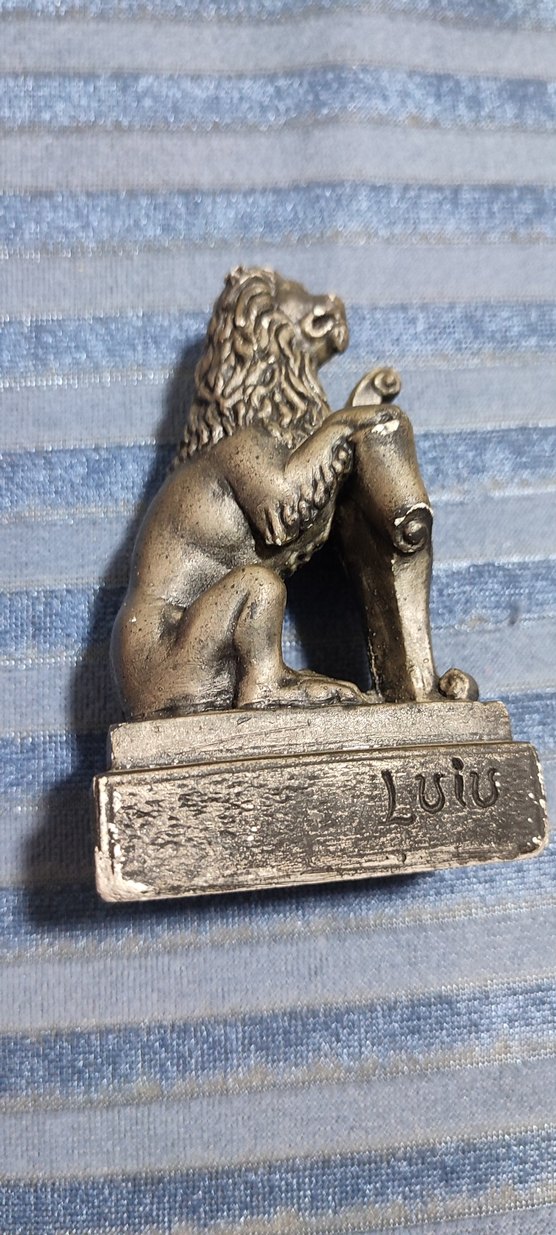 #Aslan Parlak Altın Renkli Aslan Figürü - Görsel 2