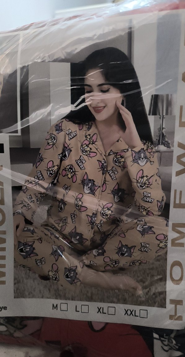 Kırmızı Pop Kültür Baskılı Düğmeli Kedi Kıyafeti - Görsel 3