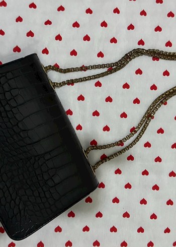 Zincir Detaylı Siyah Deri Yılan Desenli Çanta - Görsel 2