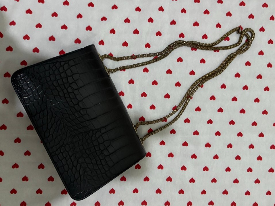 Zincir Detaylı Siyah Deri Yılan Desenli Çanta - Görsel 2