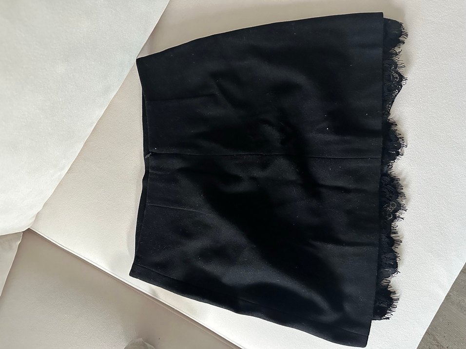 Düğmeli Siyah Mini Süet Etek - Görsel 3