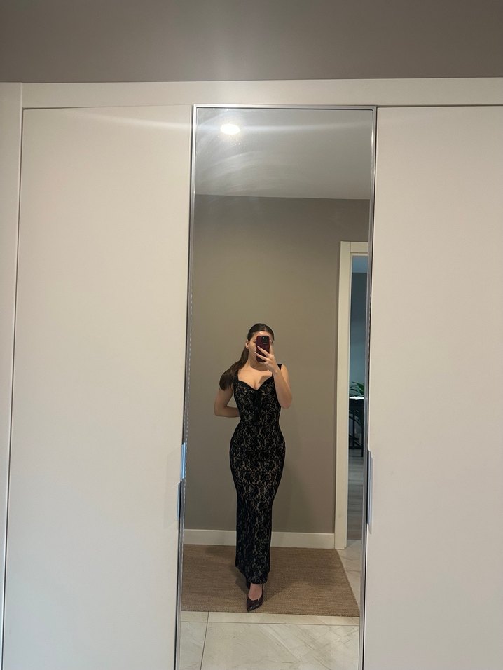 Dantel Detaylı Siyah Uzun Abiye Elbise - Görsel 3