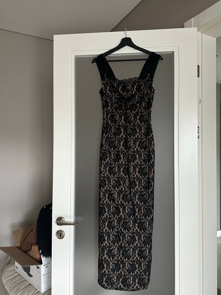 Dantel Detaylı Siyah Uzun Abiye Elbise - Görsel 4