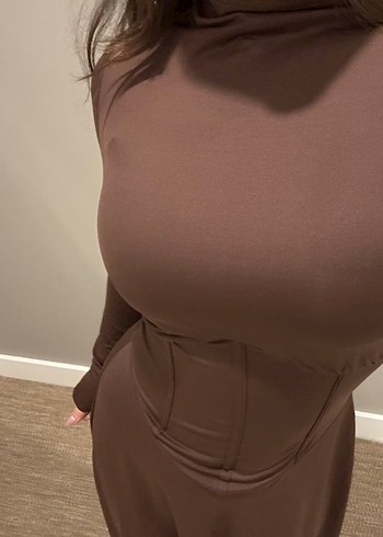 Kahverengi Uzun Kollu Korse Detay Kadın Elbise - Görsel 6