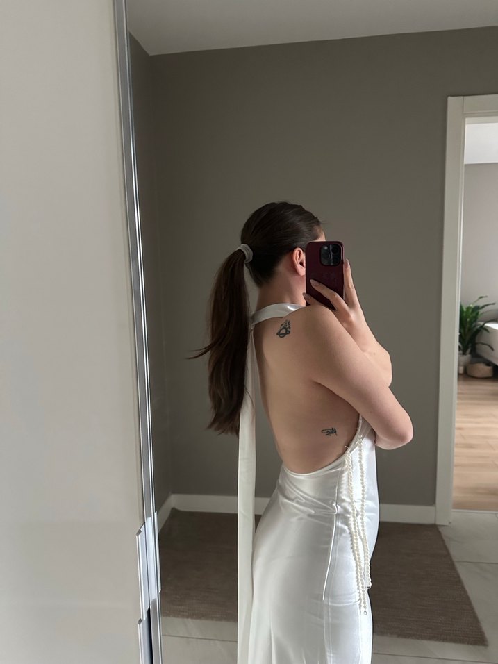 Beyaz İncili Sırt Detay Uzun Kadın Abiye Elbise - Görsel 3