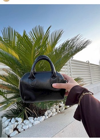 Siyah Parlak Deri Kadın El Çantası - Görsel 2