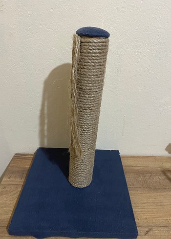 Gri Tabanlı Kedi Tırmalama Direği - Görsel 2