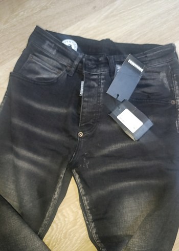 Sıfır Orijinal DSQUARED2 pantolon  Milano geçk fiyat669 - Görsel 2