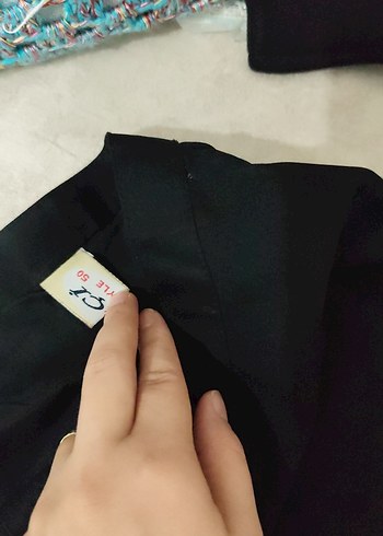 Siyah Uzun Dökümlü Kadın Etek - Görsel 2