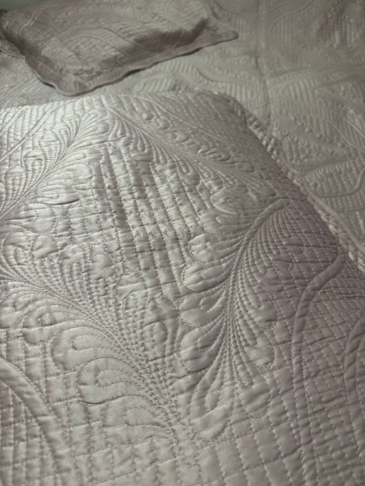 Gül kurusu renk Kapitone pamuk saten  Yatak Örtüsü - Görsel 2