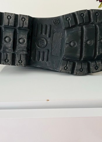 Siyah Bağcıklı Erkek Goth Bot - Görsel 6