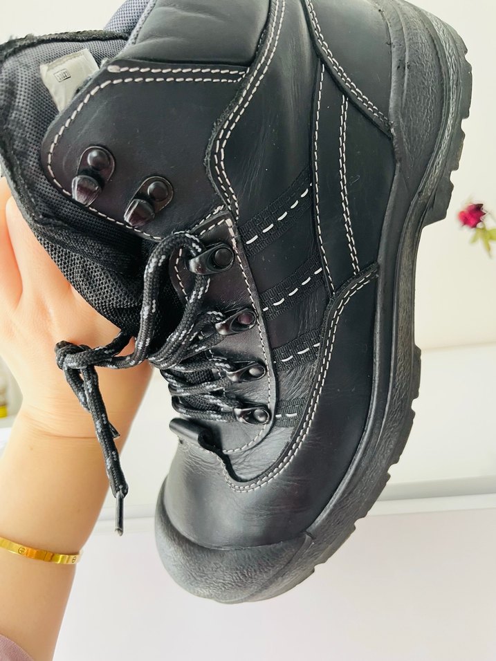 Siyah Bağcıklı Erkek Goth Bot - Görsel 5