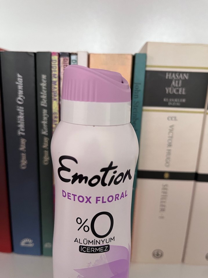 Emotion Detox Floral Kadın Deodorant %0 Alüminyum - Görsel 3