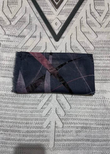 Gri Pilili Kadın Fular - Görsel 6