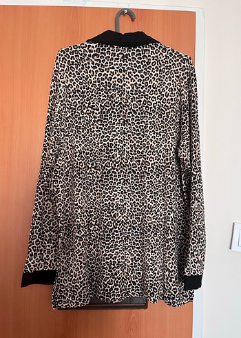 Leopar Desenli Uzun Kollu Kadın Bluz - Görsel 4