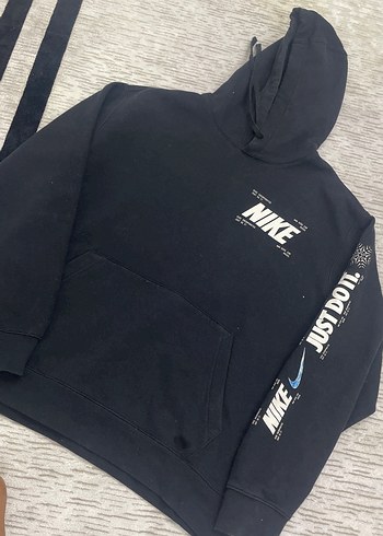 Nike Siyah Kapüşonlu Sweatshirt - Görsel 2