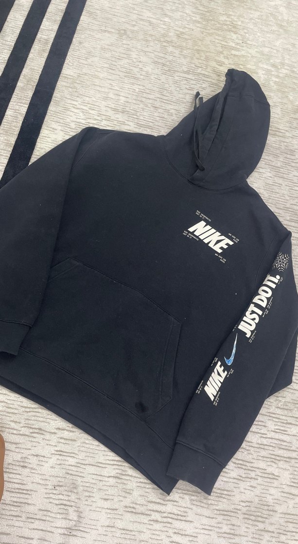Nike Siyah Kapüşonlu Sweatshirt - Görsel 2