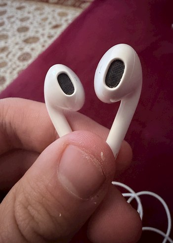 Beyaz Kablolu Kulaklık - Görsel 3