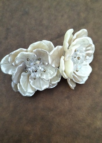 Beyaz Mini Çiçekli Boncuklu Küpe - Görsel 2