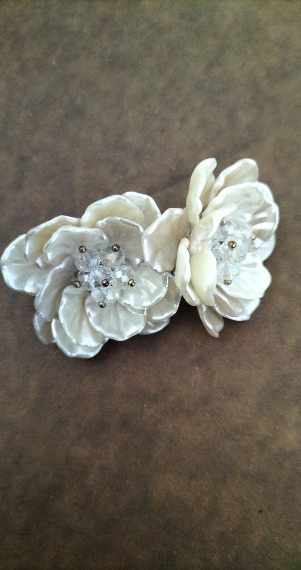 Beyaz Mini Çiçekli Boncuklu Küpe - Görsel 2