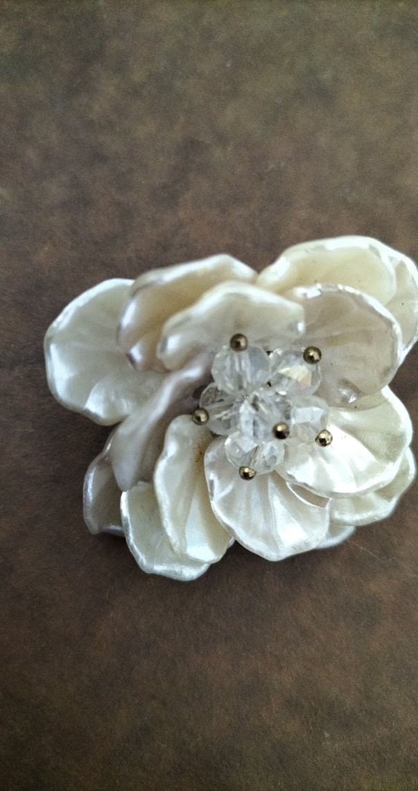 Beyaz Mini Çiçekli Boncuklu Küpe - Görsel 4