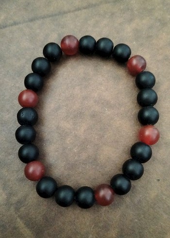 Siyah ve Kırmızı Boncuklu Kadın Bileklik - Görsel 3